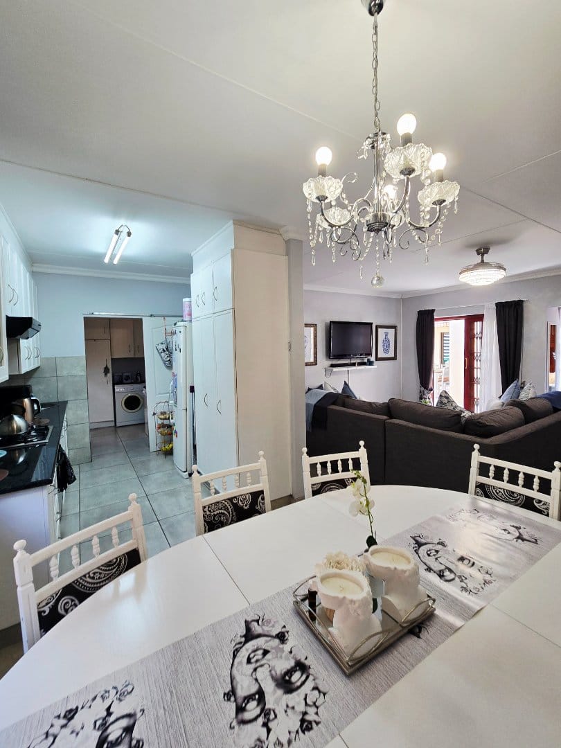 3 Bedroom Property for Sale in Flamwood North West